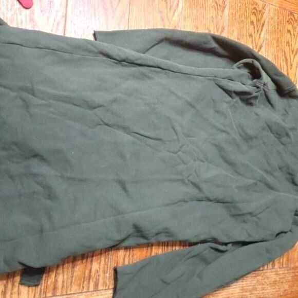 Frank & Eileen Willa Wrap Dress in Evergreen size Small - Picture 5 of 5